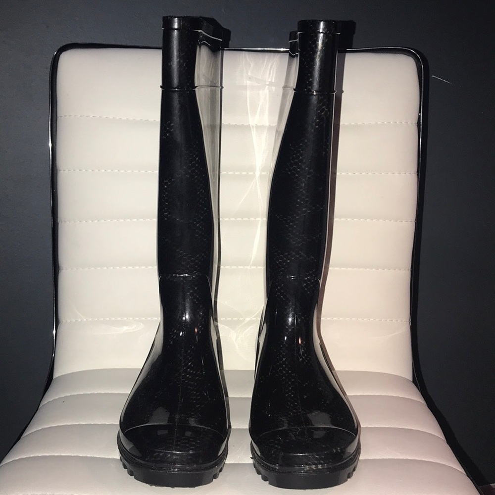 Rain boots